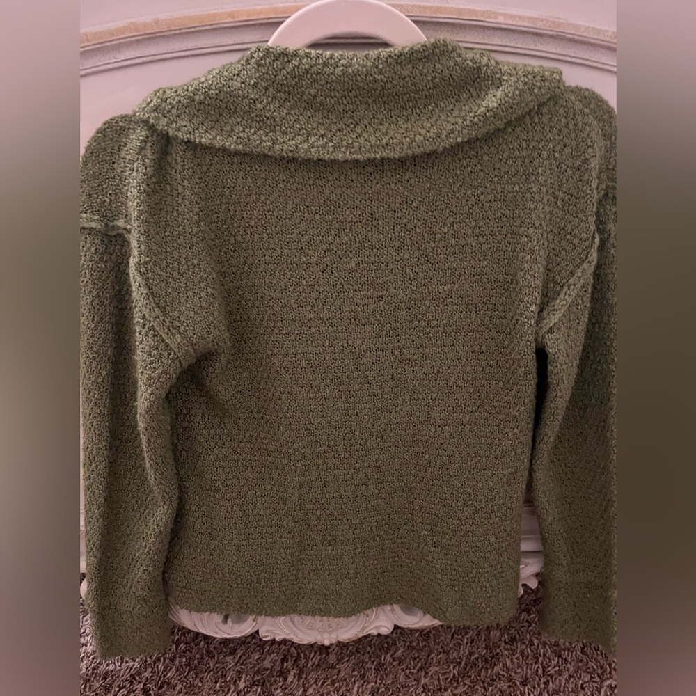 Chelsea & Violet Green Cowl Neck Sweater